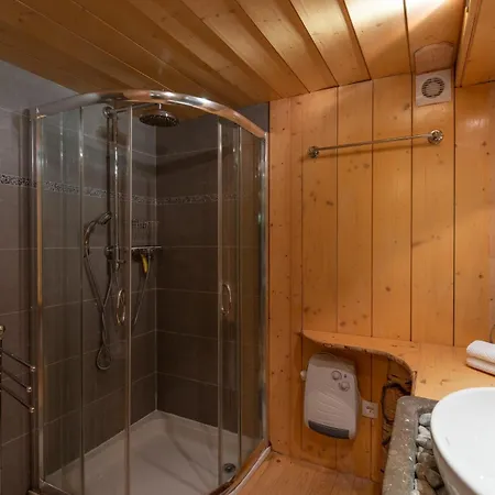 Ferme La Noliere Luxury 7 Bedrooms 7 Bathrooms La Bresse